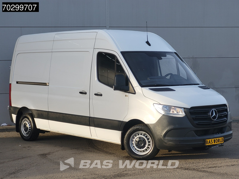 Mercedes-Benz Sprinter 315 CDI Automaat L2H2 Trekhaak ACC Airco Camera Parkeersensoren MBUX CarPlay Euro6 L2 Airco Trekhaak - Panel van: picture 3 Mercedes-Benz Sprinter 315 CDI Automaat L2H2 Trekhaak ACC Airco Camera Parkeersensoren MBUX CarPlay Euro6 L2 Airco Trekhaak - Panel van: picture 3