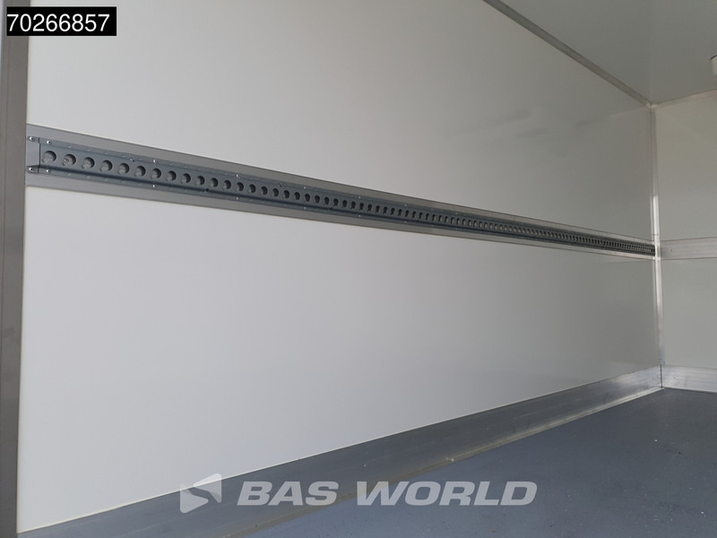 Mercedes-Benz Sprinter 315 CDI Koelwagen Achterdeuren Thermo King C-250 Airco MBUX Koel Koeler Kühl Kühler Kühlwagen Kühlkoffer 17m3 Airco Cruise contr - Refrigerated van: picture 5 Mercedes-Benz Sprinter 315 CDI Koelwagen Achterdeuren Thermo King C-250 Airco MBUX Koel Koeler Kühl Kühler Kühlwagen Kühlkoffer 17m3 Airco Cruise contr - Refrigerated van: picture 5