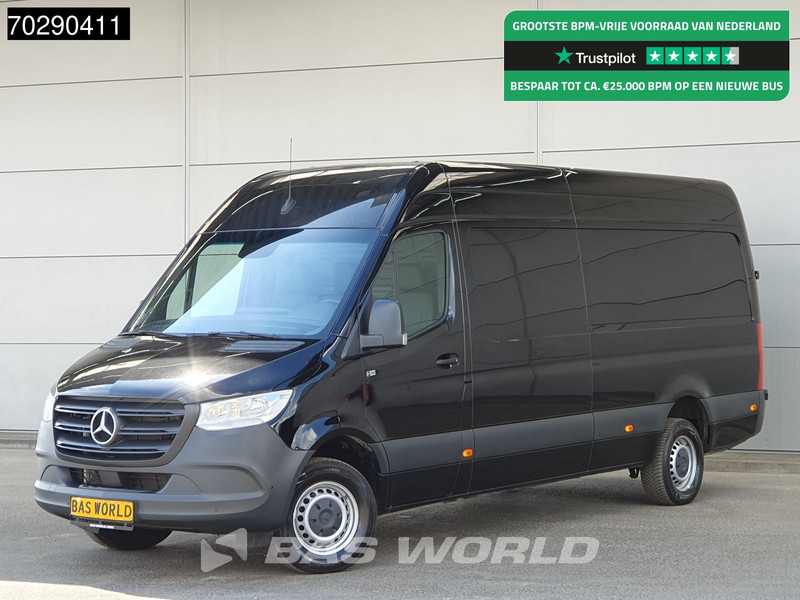 Mercedes-Benz Sprinter 317 CDI Automaat 170PK 3,5t Trekhaak L3H2 Airco Camera Parkeersensoren MBUX CarPlay Euro6 L3 15m3 Airco Trekhaak - Panel van: picture 1 Mercedes-Benz Sprinter 317 CDI Automaat 170PK 3,5t Trekhaak L3H2 Airco Camera Parkeersensoren MBUX CarPlay Euro6 L3 15m3 Airco Trekhaak - Panel van: picture 1