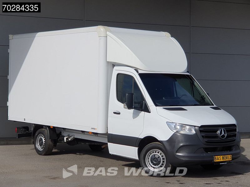 Mercedes-Benz Sprinter 317 CDI Automaat Bakwagen Achterdeuren 170PK Airco Camera Euro6 Meubelbak Koffer 21m3 Airco - Box van: picture 3 Mercedes-Benz Sprinter 317 CDI Automaat Bakwagen Achterdeuren 170PK Airco Camera Euro6 Meubelbak Koffer 21m3 Airco - Box van: picture 3