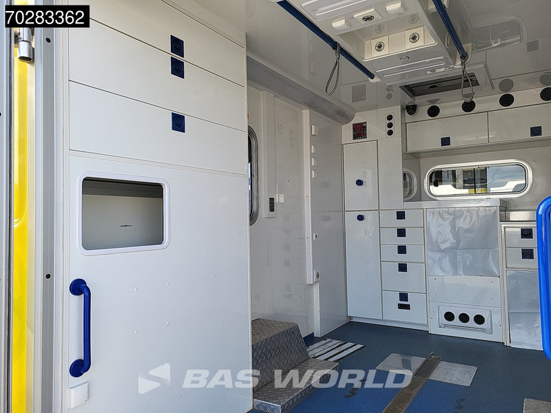 Ambulance Mercedes-Benz Sprinter 519 CDI MARGE! 3.0L V6 Automaat 190PK Ambulance Trekhaak Airco Cruise APK 02-2026 Euro6 Rettungswagen Krankenwagen 13m3 Airco Tr: picture 12