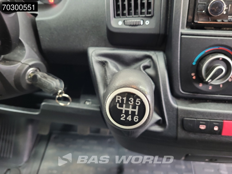 Box van Opel Movano 140PK Laadklep Bakwagen Airco Cruise Camera Euro6 Meubelbak Koffer Airco Cruise control: picture 19 Box van Opel Movano 140PK Laadklep Bakwagen Airco Cruise Camera Euro6 Meubelbak Koffer Airco Cruise control: picture 19