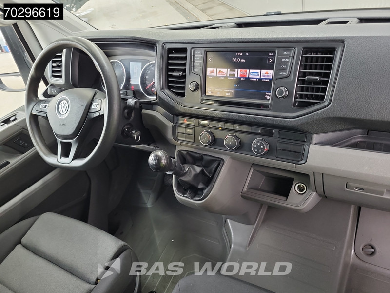 Tipper van Volkswagen Crafter 140pk Kipper Dubbel Cabine Trekhaak Airco Cruise Euro6 Tipper Benne Kieper Airco Dubbel cabine Trekhaak Cruise control: picture 13 Tipper van Volkswagen Crafter 140pk Kipper Dubbel Cabine Trekhaak Airco Cruise Euro6 Tipper Benne Kieper Airco Dubbel cabine Trekhaak Cruise control: picture 13