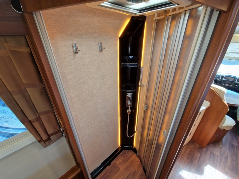 Integrated motorhome Carthago E-Line 51 QB: picture 13 Integrated motorhome Carthago E-Line 51 QB: picture 13