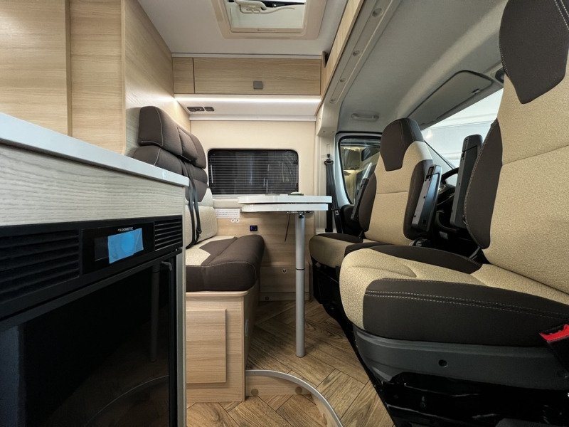 Chausson V594S First Line - Camper van: picture 2 Chausson V594S First Line - Camper van: picture 2