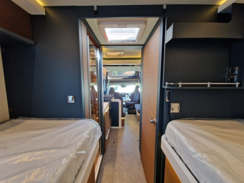 New Semi-integrated motorhome Laika Kreos 5009 L: picture 19 New Semi-integrated motorhome Laika Kreos 5009 L: picture 19