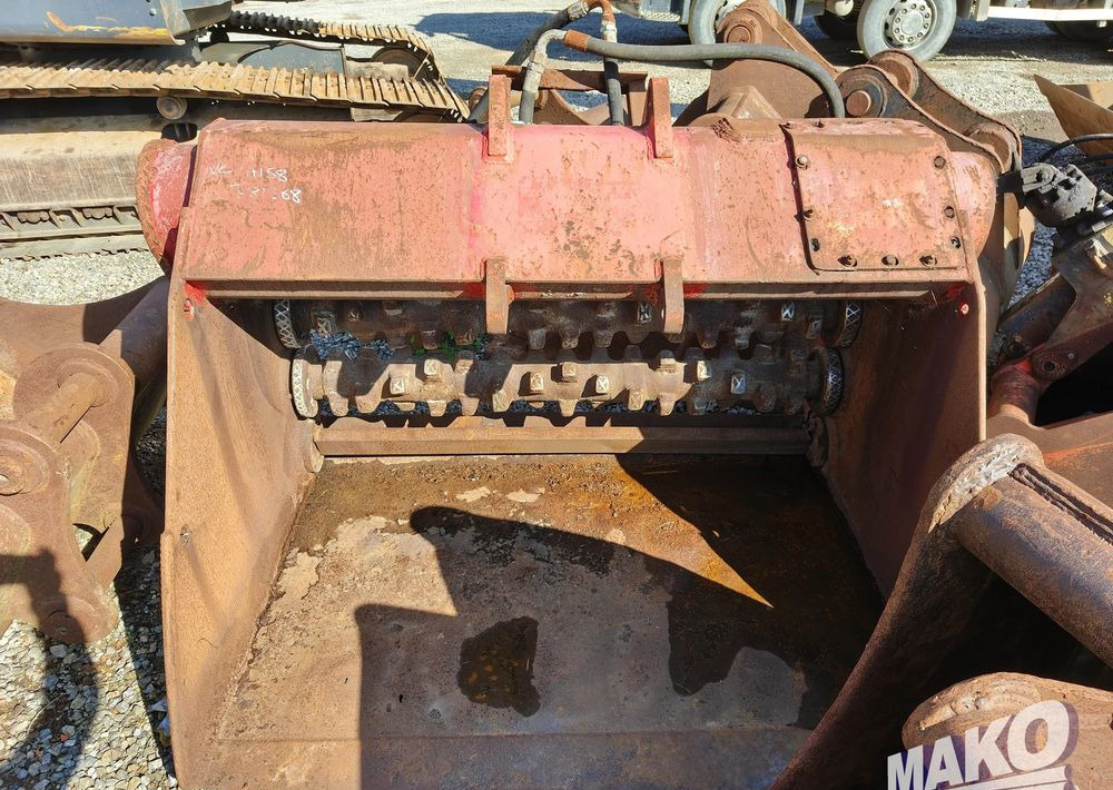 Łyżka krusząco przesiewająca 180cm Allu SM 3-17 - Attachment for Construction machinery: picture 2 Łyżka krusząco przesiewająca 180cm Allu SM 3-17 - Attachment for Construction machinery: picture 2