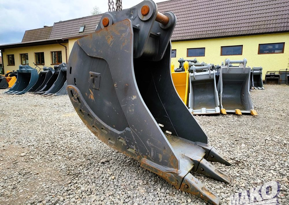 Łyżka Triga 70cm do koparki fi 70 NOWA - Excavator bucket: picture 1 Łyżka Triga 70cm do koparki fi 70 NOWA - Excavator bucket: picture 1