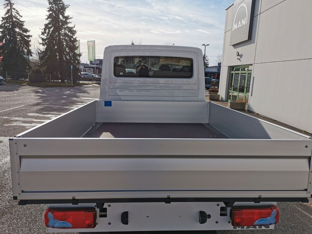 MAN TGE 3.180 DOKA Pritsche LED 3 Stück - Flatbed van, Combi van: picture 4 MAN TGE 3.180 DOKA Pritsche LED 3 Stück - Flatbed van, Combi van: picture 4