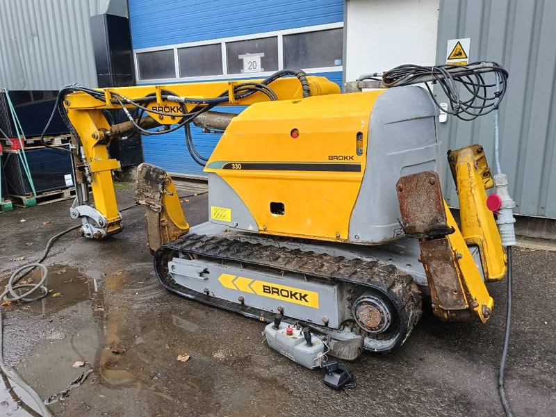 Brokk 330 remote demolition robot sloop kraan excavator - Crawler excavator: picture 1 Brokk 330 remote demolition robot sloop kraan excavator - Crawler excavator: picture 1