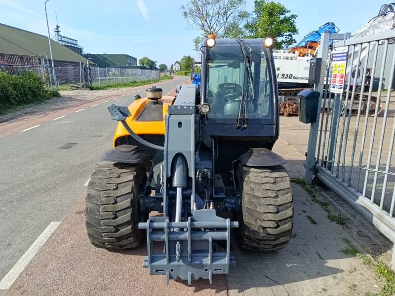 Giant 4548 Tendo verreiker 4,6 m 1,7 ton telehandler CE - Telescopic handler: picture 4 Giant 4548 Tendo verreiker 4,6 m 1,7 ton telehandler CE - Telescopic handler: picture 4