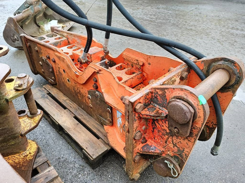 NPK E 210 GH9 hamer hammer hydraulic 18-25 ton 2000 - Hydraulic hammer for Construction machinery: picture 5 NPK E 210 GH9 hamer hammer hydraulic 18-25 ton 2000 - Hydraulic hammer for Construction machinery: picture 5