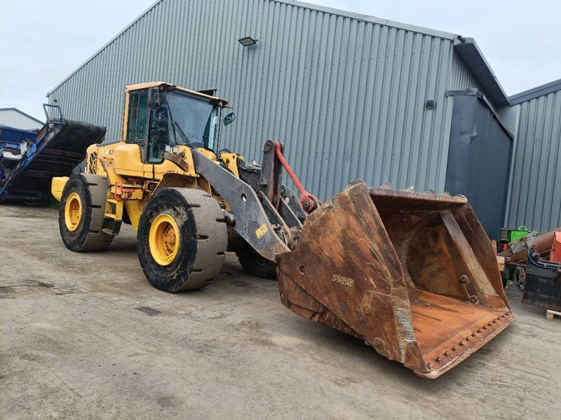 Volvo L 120 F Loader shovel wiellader - Wheel loader: picture 2 Volvo L 120 F Loader shovel wiellader - Wheel loader: picture 2