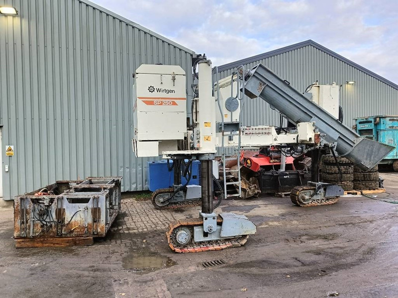 Wirtgen SP 250 500 beton bekisting machine sleep - Asphalt paver: picture 2 Wirtgen SP 250 500 beton bekisting machine sleep - Asphalt paver: picture 2