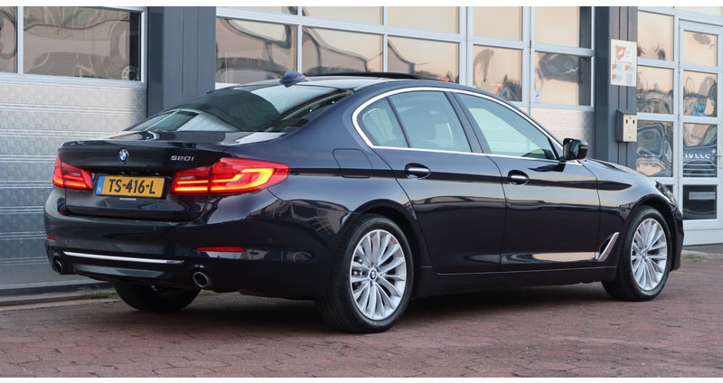 BMW 5 Serie 520i Corporate High Executive SCHUIFDAK/ NAPPA-LEDER/ ACC/ HEAD-UP/ H&K / ETC. - Sedan: picture 4 BMW 5 Serie 520i Corporate High Executive SCHUIFDAK/ NAPPA-LEDER/ ACC/ HEAD-UP/ H&K / ETC. - Sedan: picture 4