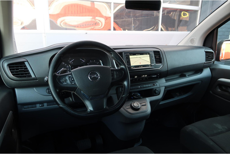 Opel Vivaro 2.0 CDTI L3H1 Innovation AUT/ LED/ CAMERA/ NAVI/ CRUISE/ CLIMA/ TREKHAAK - Small van: picture 2 Opel Vivaro 2.0 CDTI L3H1 Innovation AUT/ LED/ CAMERA/ NAVI/ CRUISE/ CLIMA/ TREKHAAK - Small van: picture 2