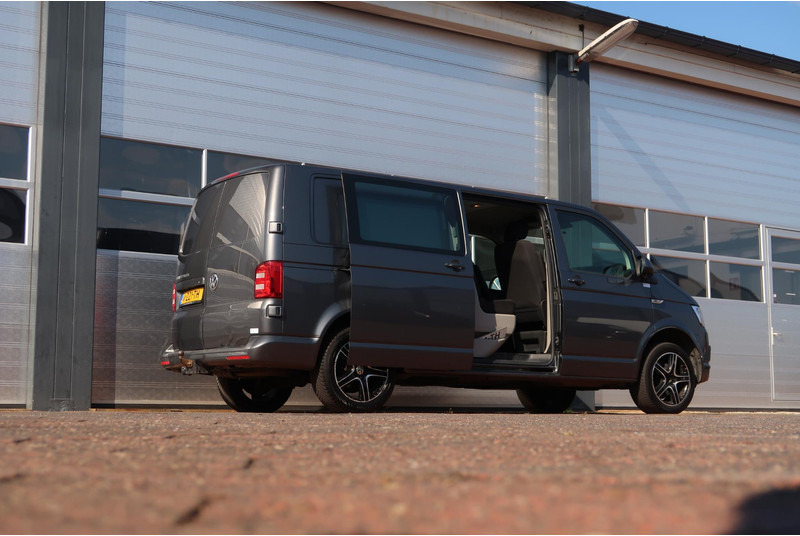Volkswagen Transporter 2.0 TDI L2H1 DC AIRCO/ CRUISE/ TREKHAAK - Small van, Combi van: picture 4 Volkswagen Transporter 2.0 TDI L2H1 DC AIRCO/ CRUISE/ TREKHAAK - Small van, Combi van: picture 4