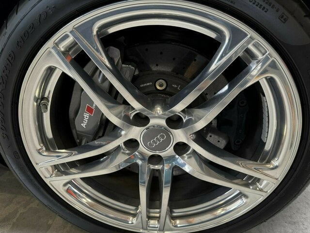 AUDI R8 4.2 FSI V8 quattro Coupé... - Car: picture 2 AUDI R8 4.2 FSI V8 quattro Coupé... - Car: picture 2