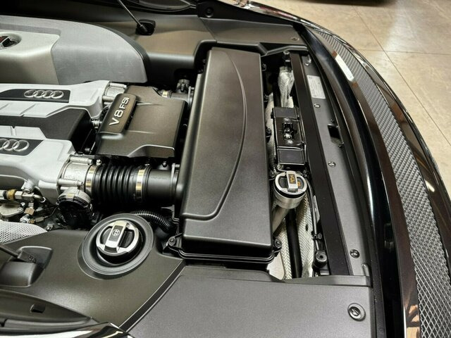 Car AUDI R8 4.2 FSI V8 quattro Coupé Neuzustand: picture 10