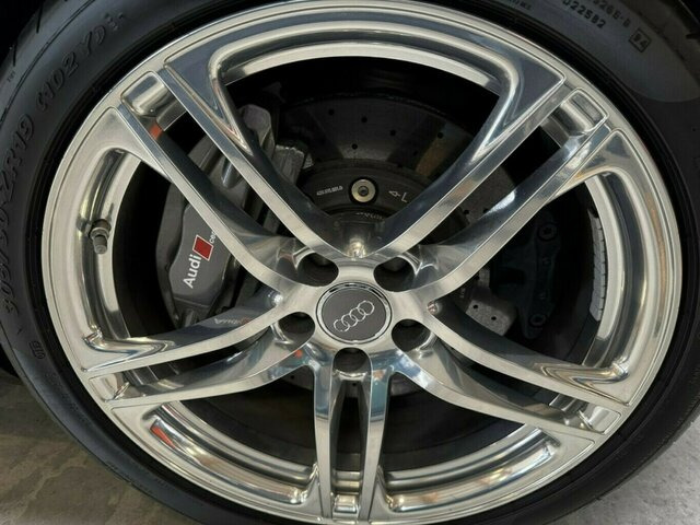 AUDI R8 4.2 FSI V8 quattro Coupé makellos!... - Car: picture 3 AUDI R8 4.2 FSI V8 quattro Coupé makellos!... - Car: picture 3