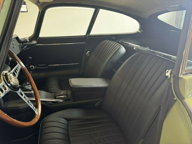 Car JAGUAR E-Type 4.2 Litre Series 1.5 FHC makellos...: picture 9 Car JAGUAR E-Type 4.2 Litre Series 1.5 FHC makellos...: picture 9