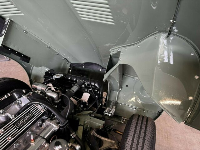 Car JAGUAR E-Type 4.2 Litre Series 1.5 FHC makellos...: picture 17 Car JAGUAR E-Type 4.2 Litre Series 1.5 FHC makellos...: picture 17