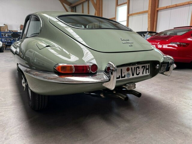 Car JAGUAR E-Type 4.2 Litre Series 1.5 FHC makellos...: picture 30 Car JAGUAR E-Type 4.2 Litre Series 1.5 FHC makellos...: picture 30
