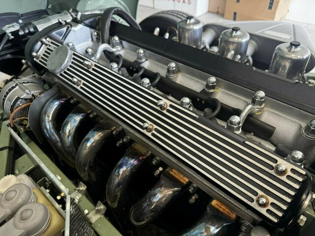 Car JAGUAR E-Type 4.2 Litre Series 1.5 FHC makellos...: picture 20 Car JAGUAR E-Type 4.2 Litre Series 1.5 FHC makellos...: picture 20