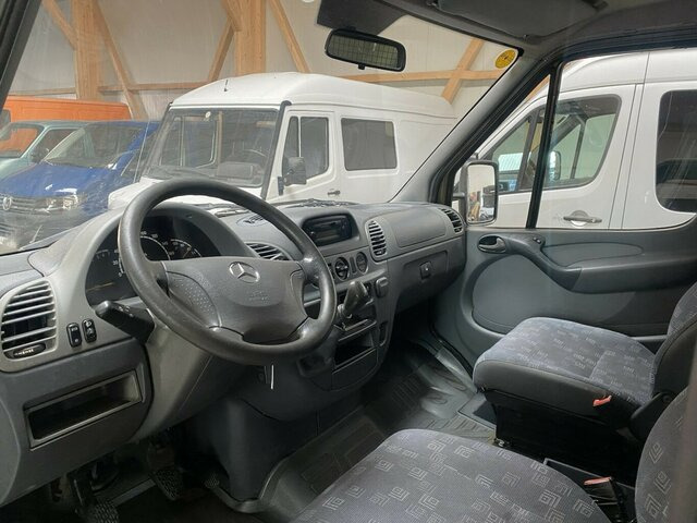 MERCEDES-BENZ Sprinter 313 CDI Doka 4x4 Allrad 1.Hand... - Curtain side van, Combi van: picture 3 MERCEDES-BENZ Sprinter 313 CDI Doka 4x4 Allrad 1.Hand... - Curtain side van, Combi van: picture 3