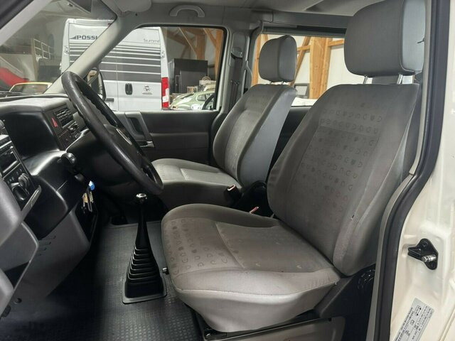 VW T4 Caravelle 2.5 TDI Syncro Sperre 1. Hand!... - Minibus, Passenger van: picture 5 VW T4 Caravelle 2.5 TDI Syncro Sperre 1. Hand!... - Minibus, Passenger van: picture 5