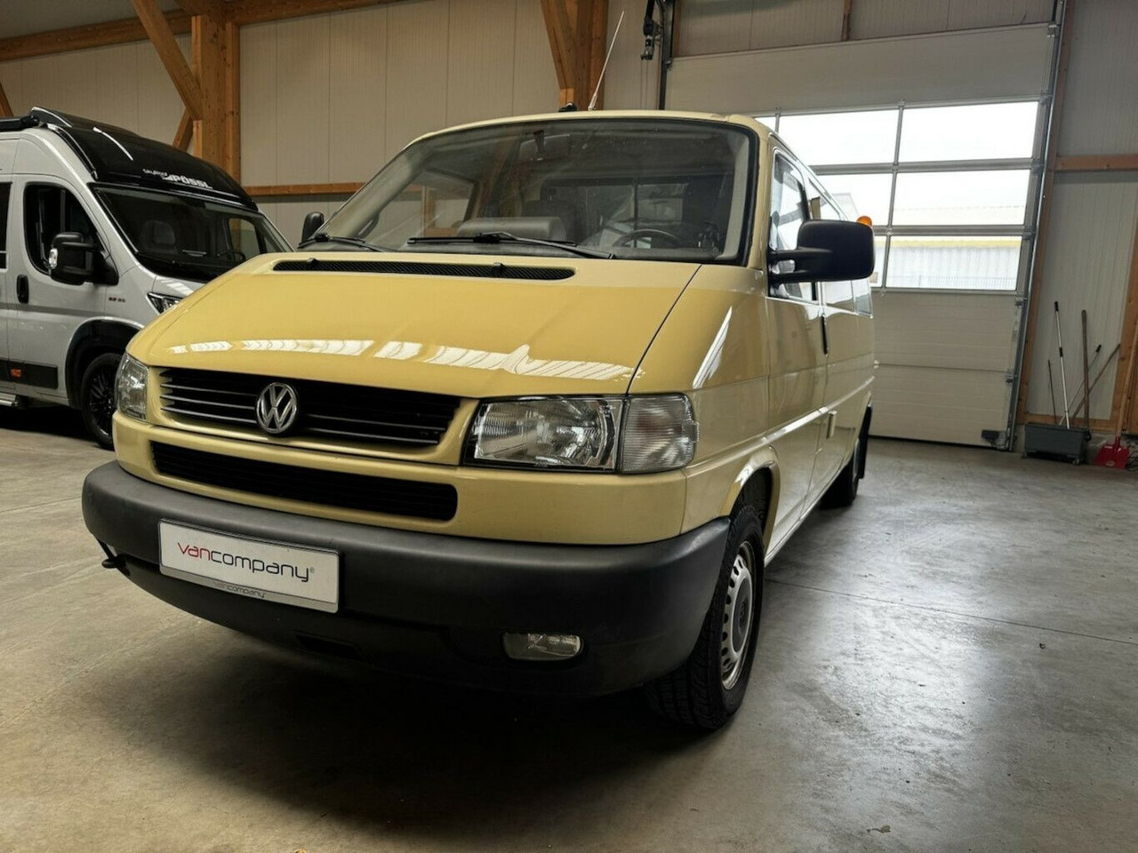 Volkswagen T4 2.5 TDI Syncro 4x4 lang 1. Hand! - Camper van: picture 1 Volkswagen T4 2.5 TDI Syncro 4x4 lang 1. Hand! - Camper van: picture 1