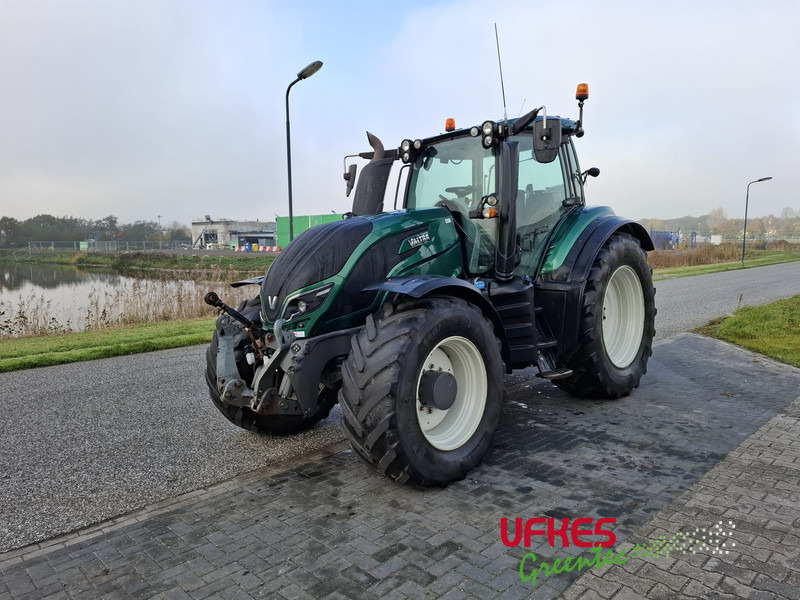 Valtra T194 D TwinTrack - Farm tractor: picture 2 Valtra T194 D TwinTrack - Farm tractor: picture 2