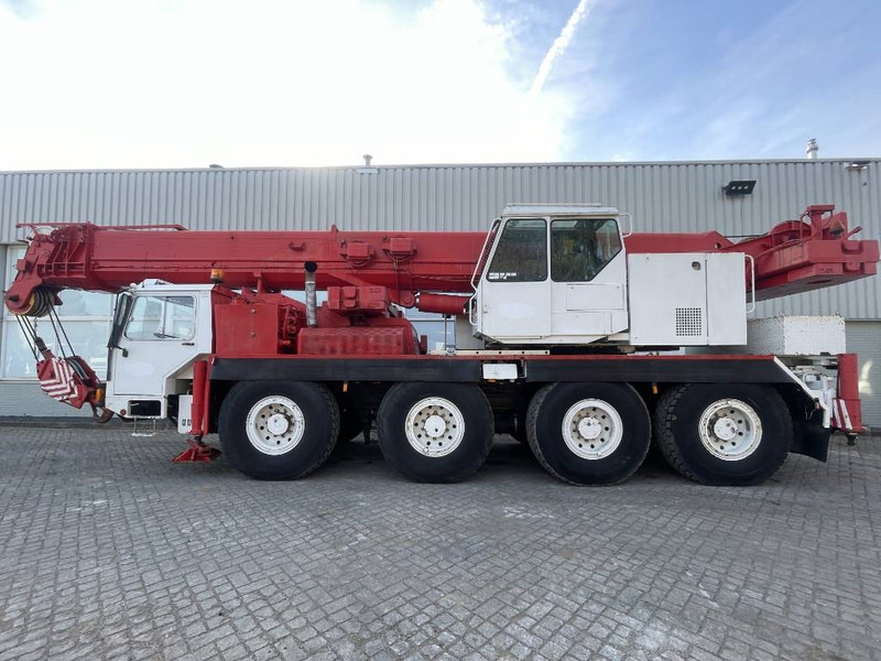 Liebherr LTM 1070 1991 - All terrain crane: picture 3 Liebherr LTM 1070 1991 - All terrain crane: picture 3