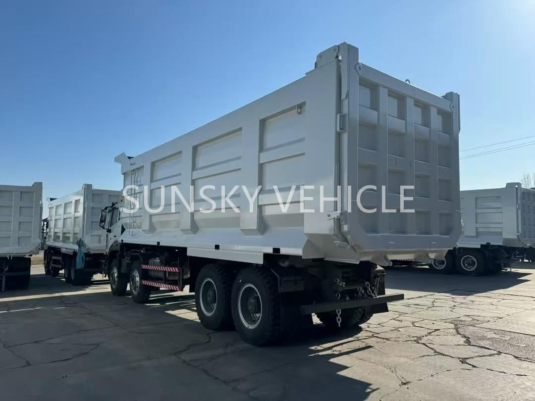 HOHAN Brand New 8X4 400HP Dump Truck - Tipper: picture 3 HOHAN Brand New 8X4 400HP Dump Truck - Tipper: picture 3