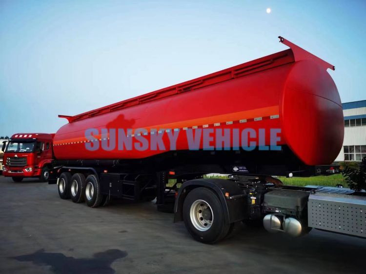 SUNSKY Fuel Tank Trailer - Tank semi-trailer: picture 3 SUNSKY Fuel Tank Trailer - Tank semi-trailer: picture 3