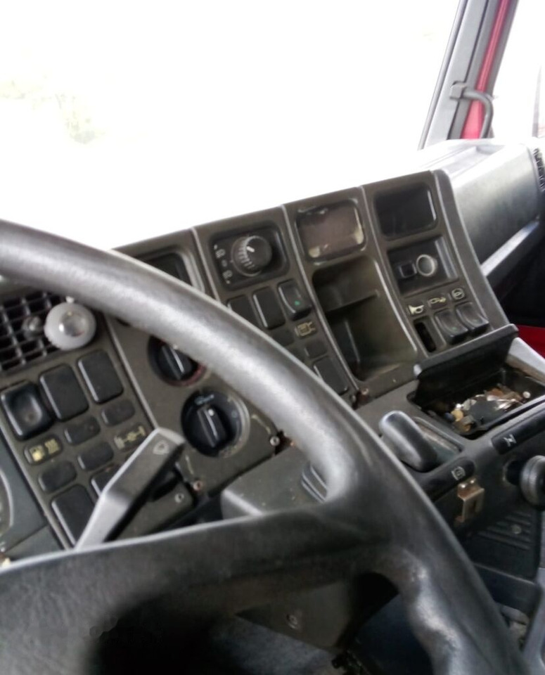Scania 113.360 - Cab chassis truck: picture 3 Scania 113.360 - Cab chassis truck: picture 3