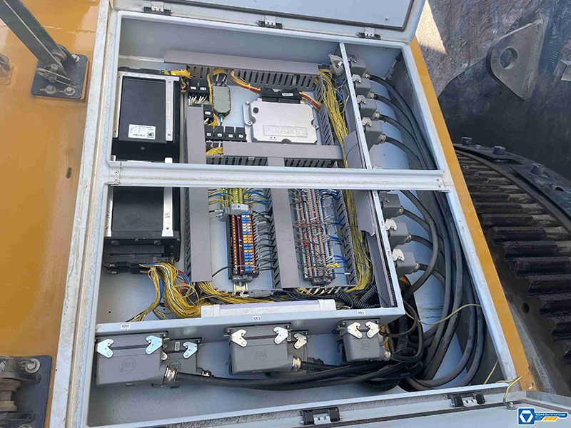 XCMG 2022 XGC15000A used hydraulic crawler crane for sale - Crawler crane: picture 3 XCMG 2022 XGC15000A used hydraulic crawler crane for sale - Crawler crane: picture 3