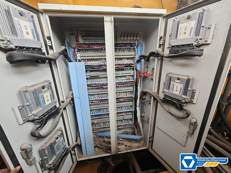 XCMG 2022 used XGC16000 1250ton large-tons crawler crane price - Crawler crane: picture 3 XCMG 2022 used XGC16000 1250ton large-tons crawler crane price - Crawler crane: picture 3