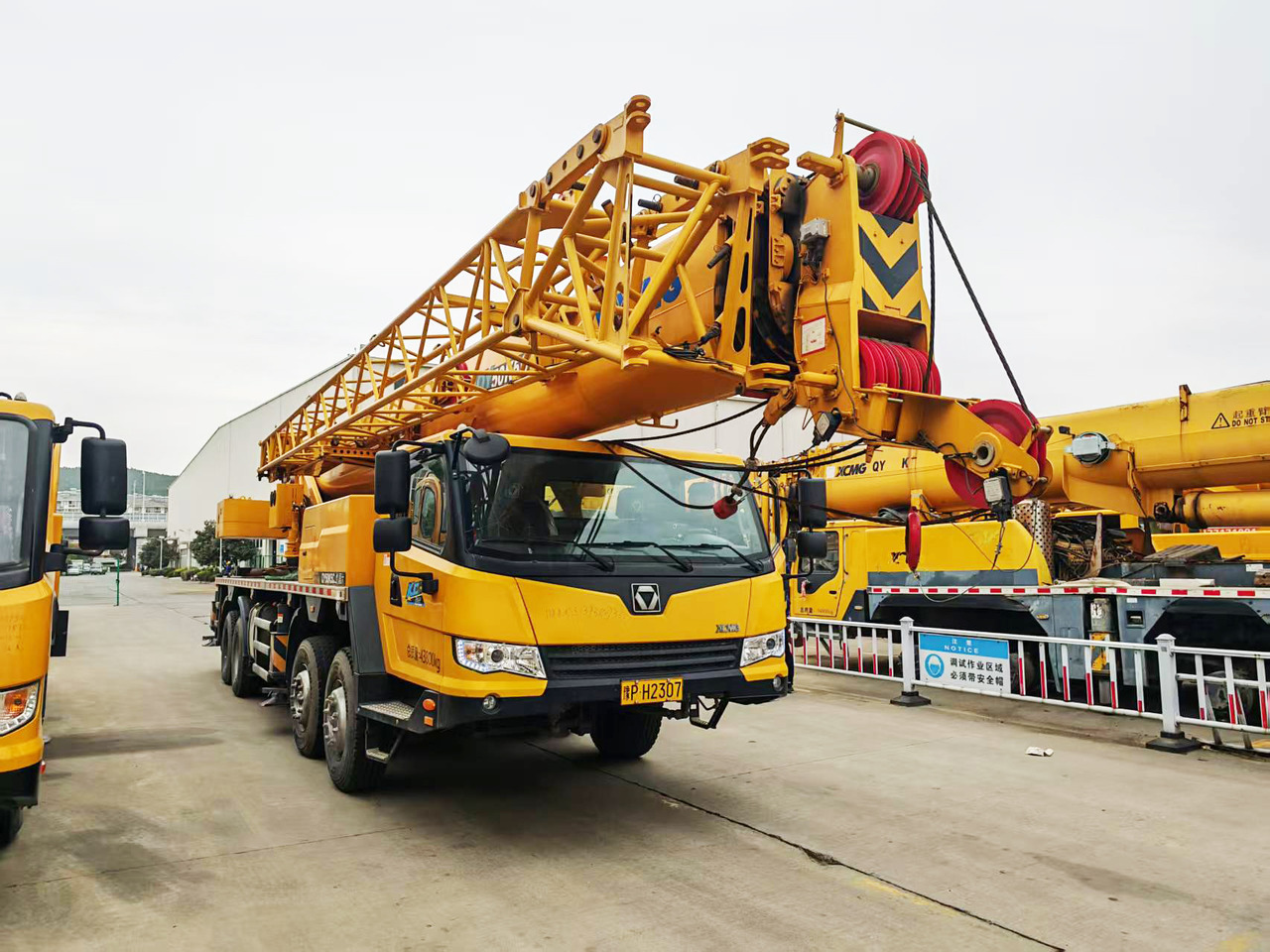 XCMG Factory Second Hand 50 Ton Mobile Crane QY50K5C_1 Hydraulic Arm Crane For Trucks - Mobile crane: picture 2 XCMG Factory Second Hand 50 Ton Mobile Crane QY50K5C_1 Hydraulic Arm Crane For Trucks - Mobile crane: picture 2