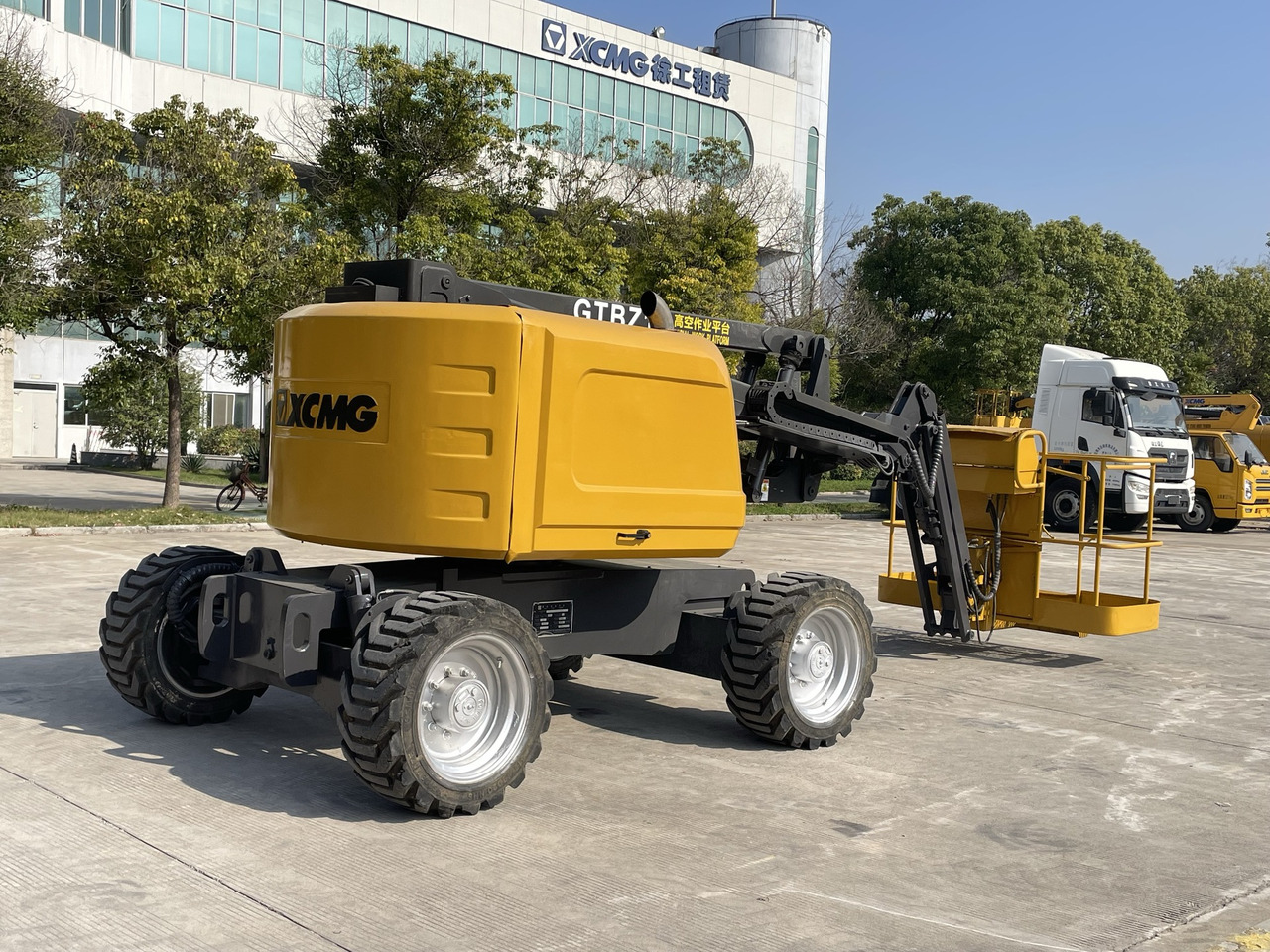 XCMG Official Cherry Picker Lift GTBZ14J 14m Used Articulated Boom Lift Hot Sale - Articulated boom: picture 5 XCMG Official Cherry Picker Lift GTBZ14J 14m Used Articulated Boom Lift Hot Sale - Articulated boom: picture 5