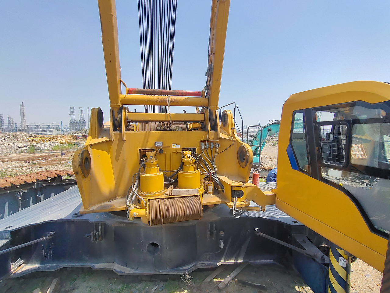 XCMG Official Hydraulic Lifting Crawler Crane XGC650 650 Used Mobile Crane Price For Sale - Crawler crane: picture 5 XCMG Official Hydraulic Lifting Crawler Crane XGC650 650 Used Mobile Crane Price For Sale - Crawler crane: picture 5