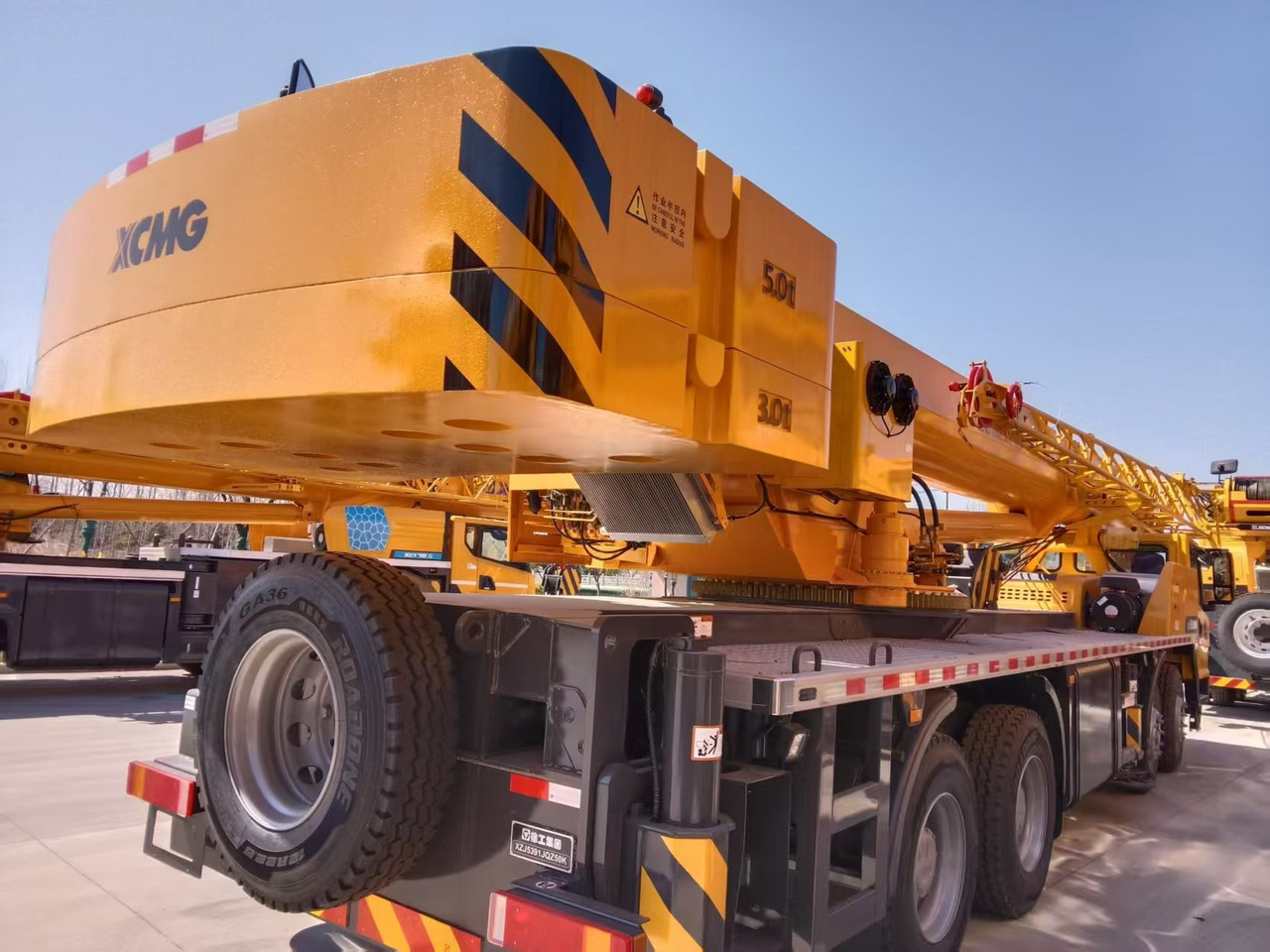 XCMG Official Second Hand 50 Ton Mobile Crane QY50K5D _5 Hydraulic Truck Mounted Crane Price For Sale - Mobile crane: picture 5 XCMG Official Second Hand 50 Ton Mobile Crane QY50K5D _5 Hydraulic Truck Mounted Crane Price For Sale - Mobile crane: picture 5