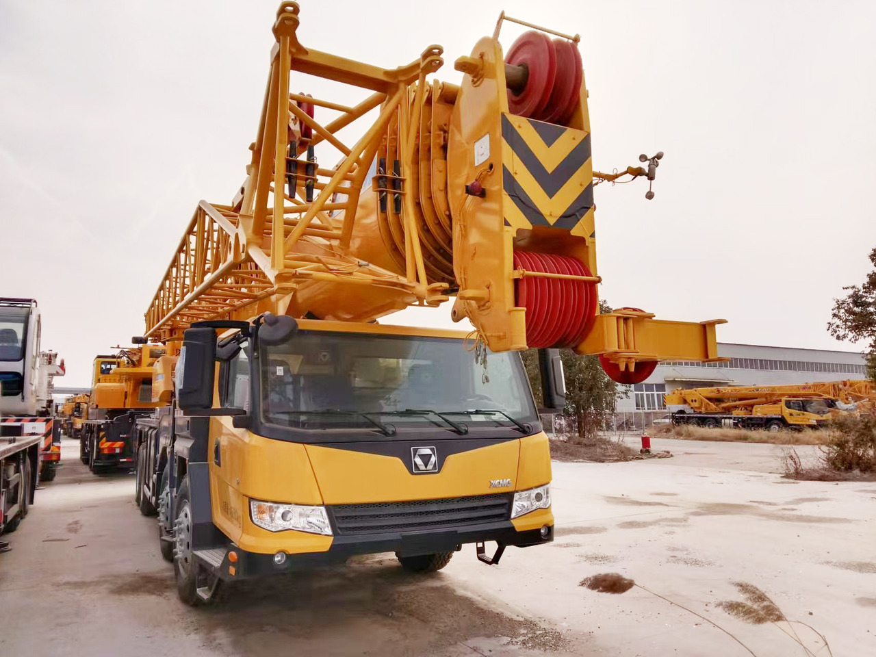XCMG Official Used Truck Crane XCT75L7 75 Ton Mobile Crane Machine For Sale - Mobile crane: picture 2 XCMG Official Used Truck Crane XCT75L7 75 Ton Mobile Crane Machine For Sale - Mobile crane: picture 2