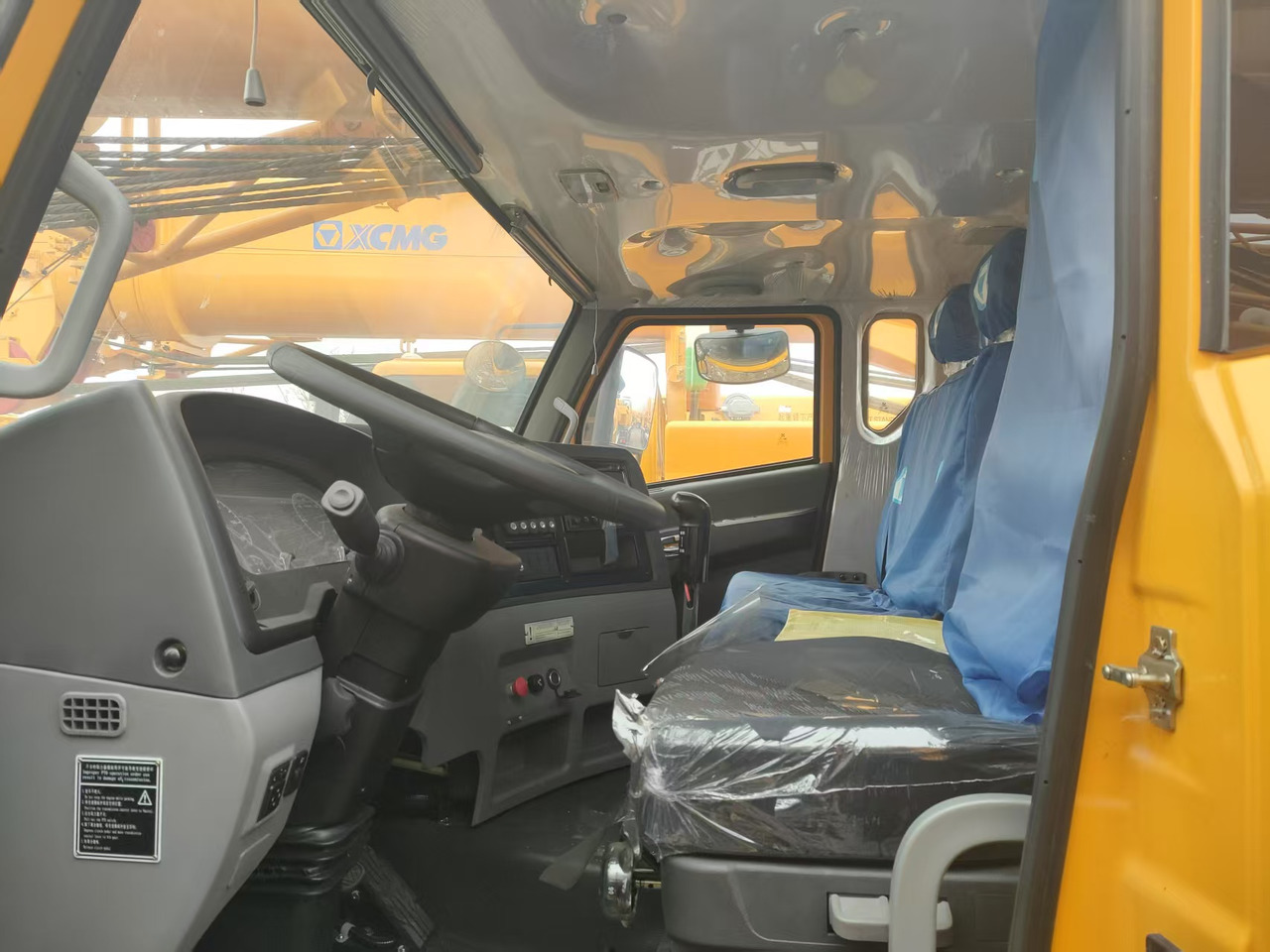 XCMG Official XCT30_M Used Hydraulic Arm Crane For Trucks With High Quality - Mobile crane: picture 4 XCMG Official XCT30_M Used Hydraulic Arm Crane For Trucks With High Quality - Mobile crane: picture 4
