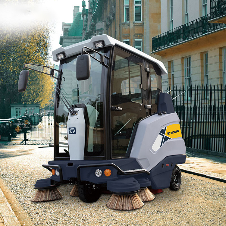 XCMG Official XGHD160ASAC Road Street Sweeper Truck Ride On Floor Sweeper - Road sweeper: picture 2 XCMG Official XGHD160ASAC Road Street Sweeper Truck Ride On Floor Sweeper - Road sweeper: picture 2