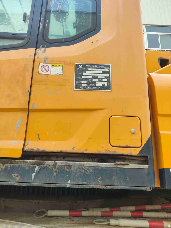 Mobile crane XCMG XCT55L5 55ton used 5-section truck crane price: picture 6 Mobile crane XCMG XCT55L5 55ton used 5-section truck crane price: picture 6