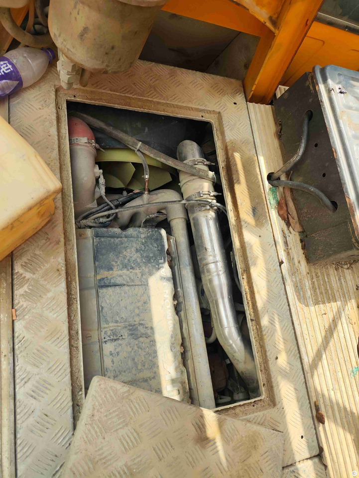 Mobile crane XCMG XCT55L5 55ton used 5-section truck crane price: picture 7 Mobile crane XCMG XCT55L5 55ton used 5-section truck crane price: picture 7