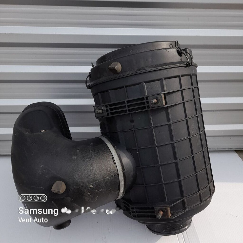 DAF XF 106 1899666 / 2144995 truck - Air intake pipe for Truck: picture 4 DAF XF 106 1899666 / 2144995 truck - Air intake pipe for Truck: picture 4