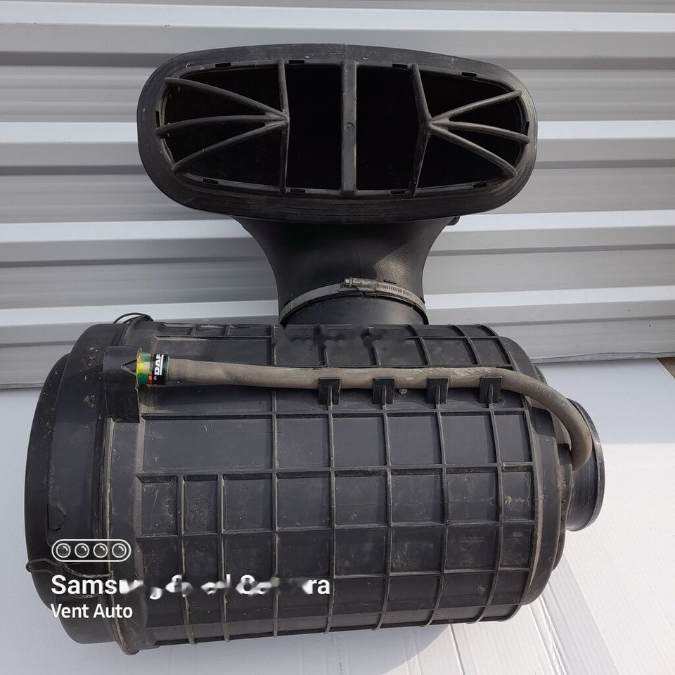 DAF XF 106 1899666 / 2144995 truck - Air intake pipe for Truck: picture 1 DAF XF 106 1899666 / 2144995 truck - Air intake pipe for Truck: picture 1