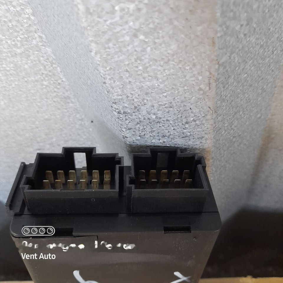 DAF XF 106 LIFT 2151588 DAF 2151588 truck - ECU for Truck: picture 4 DAF XF 106 LIFT 2151588 DAF 2151588 truck - ECU for Truck: picture 4